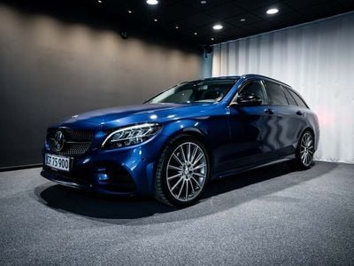 Farve: blåmetal Brugt 2018 Mercedes C300 AMG line Stationcar | 374.900 kr. (Fair pris)