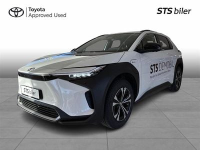 089 platinum pearl white Brugt 2025 Toyota bZ4X Executive SUV | 344.900 kr.