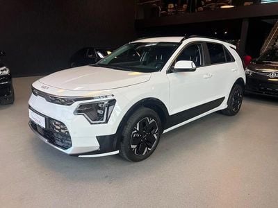 Hvidmetal Brugt 2023 Kia e-Niro Spirit SUV | 234.900 kr. (Lidt for dyr)