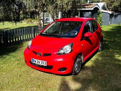 Rød Brugt 2010 Toyota Aygo Comfort Hatchback | 32.000 kr. (Fair pris)