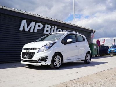 Hvid Brugt 2013 Chevrolet Spark LTZ Hatchback | 24.900 kr. (God pris)