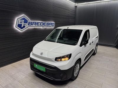 Hvid Ny 2025 Toyota Proace City Van | 189.500 kr.
