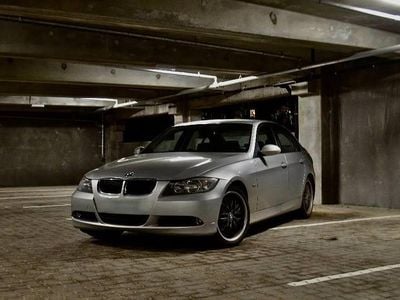 Brugt 1999 BMW 320 Sedan | 45.000 kr.