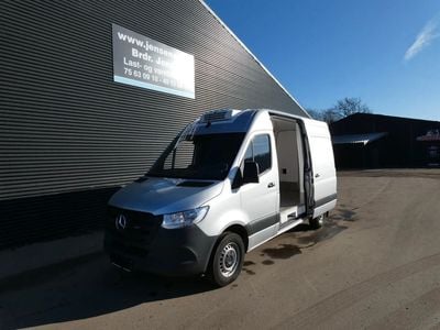 Sølvmetal Brugt 2022 Mercedes Sprinter Van | 485.000 kr.