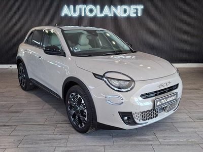 Brugt Fiat 600E La Prima 114 kW (156 HK) 2024 Beigemetal Hatchback