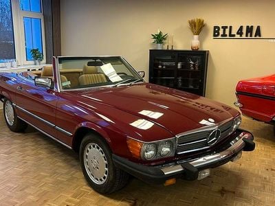 Rød Brugt 1986 Mercedes 560 | 119.000 kr.