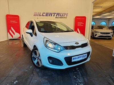Hvid Brugt 2011 Kia Rio Exclusive Hatchback | 44.900 kr. (Fair pris)