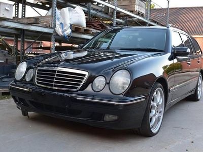 Brugt 2001 Mercedes E220 Elegance Sedan | 13.000 kr.
