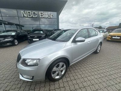 Sølvmetal Brugt 2017 Skoda Octavia Style Hatchback | 137.780 kr. (Super pris)