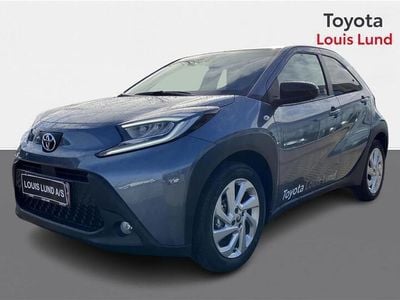 1k3celestite grey Ny 2024 Toyota Aygo Active Hatchback | 156.990 kr. (Fair pris)