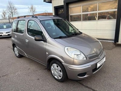 Koksmetal Brugt 2005 Toyota Yaris Terra Stationcar | 39.900 kr.