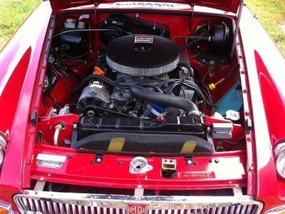 Brugt MG B 175 HK (128 kW) 1971 Rød