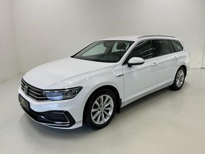 Farve: hvid Brugt 2019 VW Passat Highline Stationcar | 159.900 kr. (God pris)