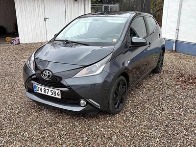 Grå Brugt 2014 Toyota Aygo Hatchback | 34.995 kr. (Lidt for dyr)