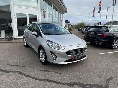 Sølvmetal Brugt 2017 Ford Fiesta Titanium Hatchback | 89.800 kr. (Fair pris)