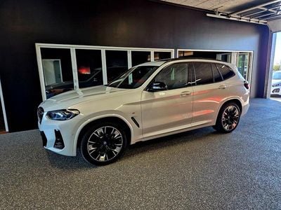 Perlemorshvid Brugt 2023 BMW iX3 M Sport SUV | 429.900 kr. (Fair pris)