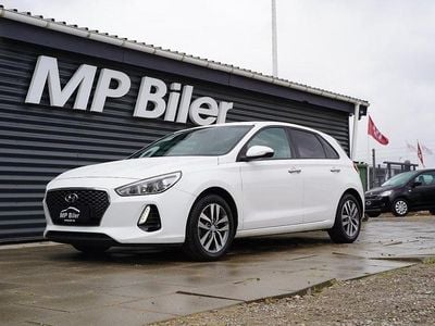 Hvid Brugt 2017 Hyundai i30 Trend Hatchback | 89.900 kr. (Lidt for dyr)