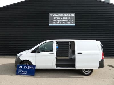 Hvid Ny 2025 Mercedes Vito MPV | 299.800 kr.