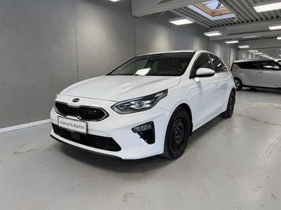 Hvidmetal Brugt 2018 Kia Ceed Intro Edition Hatchback | 119.900 kr. (Fair pris)