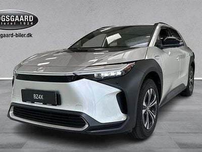 Precious silver Brugt 2025 Toyota bZ4X Executive SUV | 309.900 kr. (Super pris)