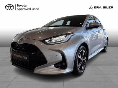 Sølvmetal Brugt 2024 Toyota Yaris Hybrid Comfort Hatchback | 234.900 kr. (Lidt for dyr)