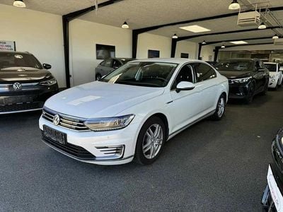 Perlemorshvid Brugt 2018 VW Passat GTE Sedan | 155.000 kr. (Lidt for dyr)