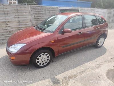 Brugt 1999 Ford Focus Ghia Hatchback | 9.000 kr.