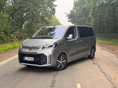 Gråmetal Brugt 2024 Toyota Proace Verso Stationcar | 324.000 kr. (God pris)