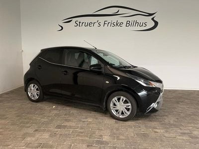 Brugt Toyota Aygo X-Black II 69 HK (50 kW) 2017 Sort Hatchback