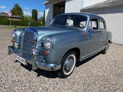 Blå Brugt 1959 Mercedes 190 Sedan | 175.000 kr.
