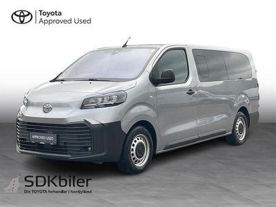 Sølv Brugt 2024 Toyota Proace Verso Stationcar | 524.900 kr.