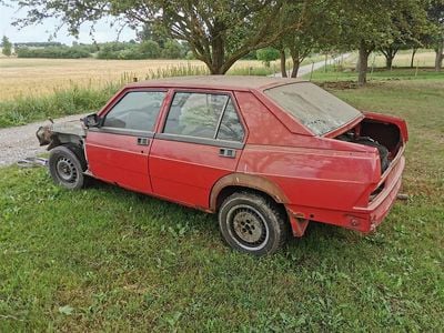 Brugt 1990 Alfa Romeo 75 Sedan | 20.000 kr.