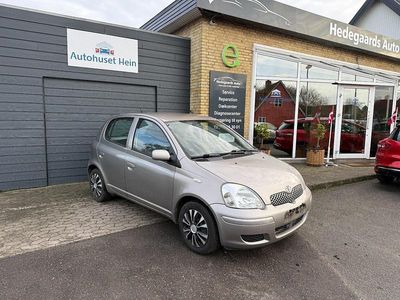 Grå Brugt 2005 Toyota Yaris Sol | 39.800 kr.
