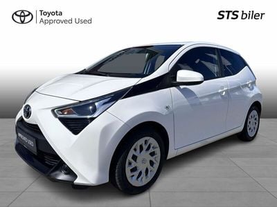 068 white Brugt 2020 Toyota Aygo x-press Hatchback | 94.995 kr. (Fair pris)