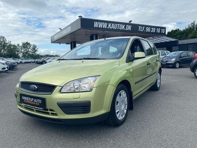 Grøn metal Brugt 2005 Ford Focus Ambiente Stationcar | 19.900 kr. (Super pris)