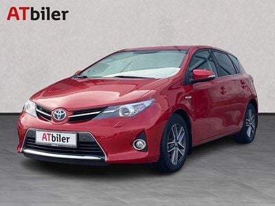 Rød metal Brugt 2014 Toyota Auris Hybrid H2 Hatchback | 114.900 kr. (Fair pris)