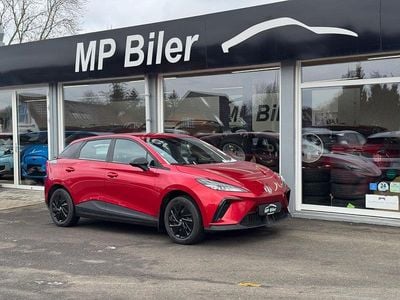 Rødmetal Brugt 2023 MG MG4 EV Hatchback | 124.900 kr. (God pris)