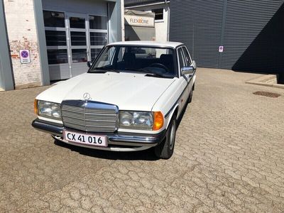 Mercedes 200