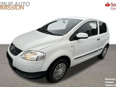 Hvid Brugt 2005 VW Fox Hatchback | 17.900 kr. (Dyr)