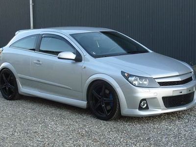 brugt Opel Astra GTC Astra OPC 3-dørs med 6 gear (( Bemærk det er model OPC med 240 HK Danmarks billigste 2,0