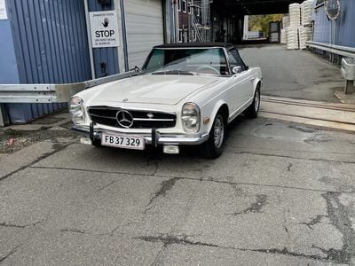 Hvid Brugt 1967 Mercedes 230 | 550.000 kr.