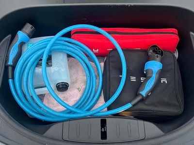 hvid Brugt 2023 Tesla Model 3 RWD Sedan | 215.900 kr. (Fair pris)