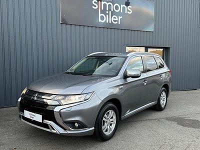 Sølvmetal Brugt 2020 Mitsubishi Outlander P-HEV Inform SUV | 179.900 kr.