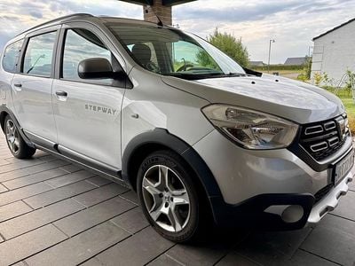 Grå Brugt 2017 Dacia Lodgy Stepway MPV | 69.000 kr. (Fair pris)