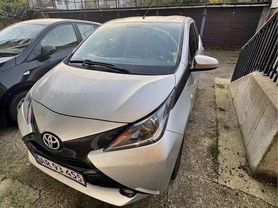 Grå Brugt 2014 Toyota Aygo Hatchback | 50.000 kr. (God pris)