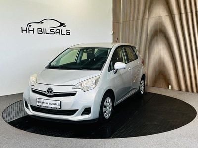 Sølvmetal Brugt 2013 Toyota Verso-S T2 MPV | 89.700 kr.