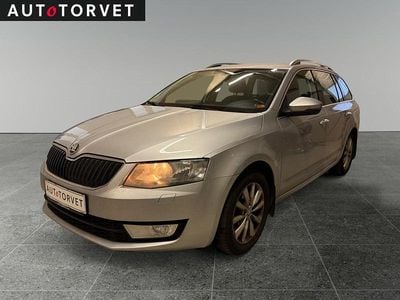 Brugt Skoda Octavia Elegance 140 HK (102 kW) 2014 Sølvmetal Stationcar