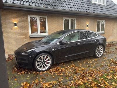 Sort Brugt 2019 Tesla Model 3 Long Range AWD Sedan | 124.900 kr. (God pris)