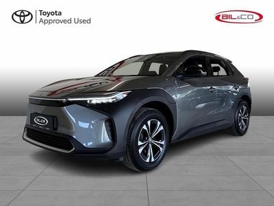 1l5 deep metal grey Brugt 2025 Toyota bZ4X Executive SUV | 299.900 kr. (Fair pris)