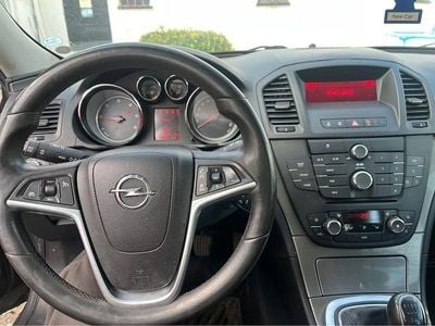 grå Brugt 2010 Opel Insignia Eco Stationcar | 45.000 kr.